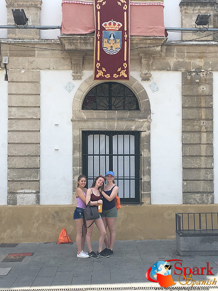 1. Jorge-Katie-Aisling-Ashley