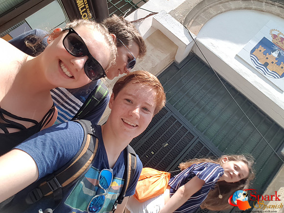 5. Ben, Milan, Lauren, Jess