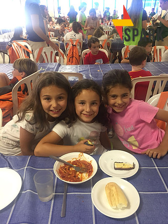 All inclusive: food, t-shirts...