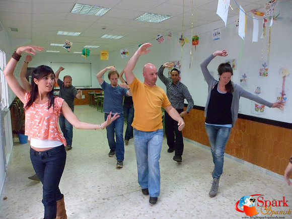 Sevillanas classes before Feria